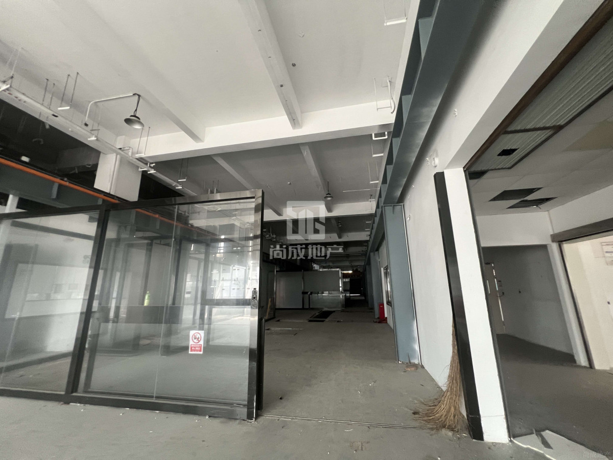 智能制造新地標 金橋曼卡科技園，以地鐵14號線與數(shù)據(jù)處理技術賦能生產效率躍升